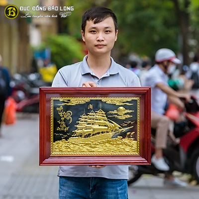 Tranh Thuận Buồm Xuôi Gió Bằng Đồng Dát Vàng 9999 KT 38x54
